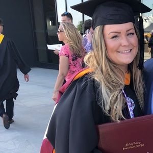 Meet your Posher, Alicia